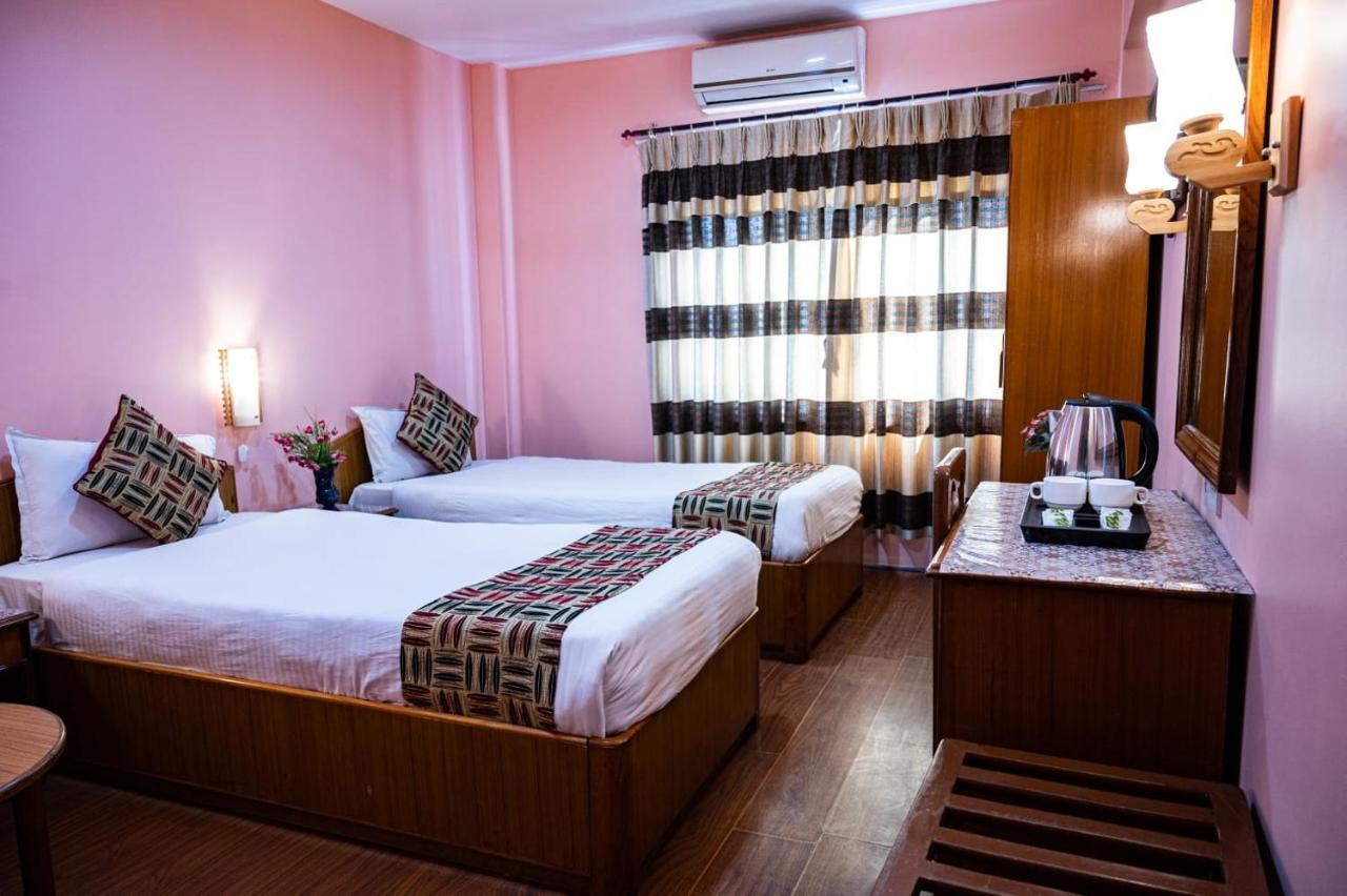Kathmandu Prince Hotel Bagian luar foto