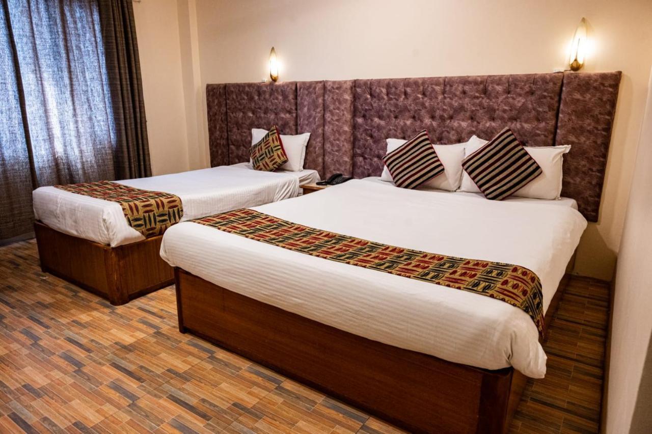 Kathmandu Prince Hotel Bagian luar foto