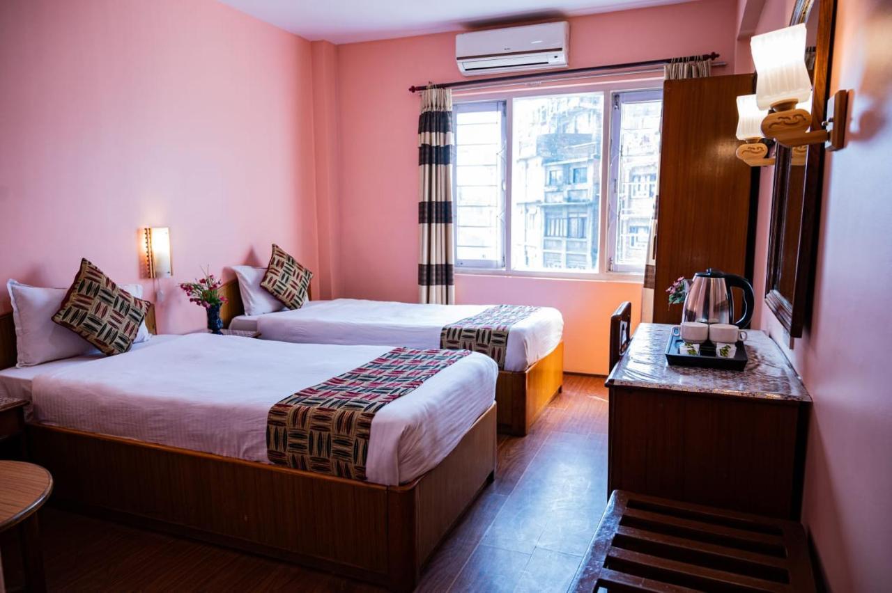 Kathmandu Prince Hotel Bagian luar foto