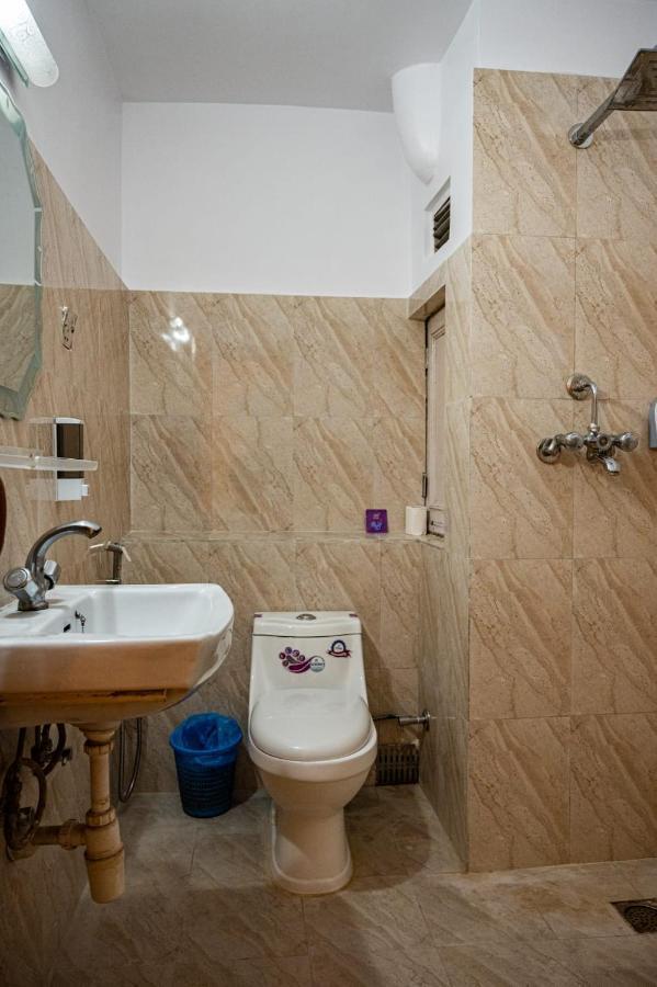 Kathmandu Prince Hotel Bagian luar foto