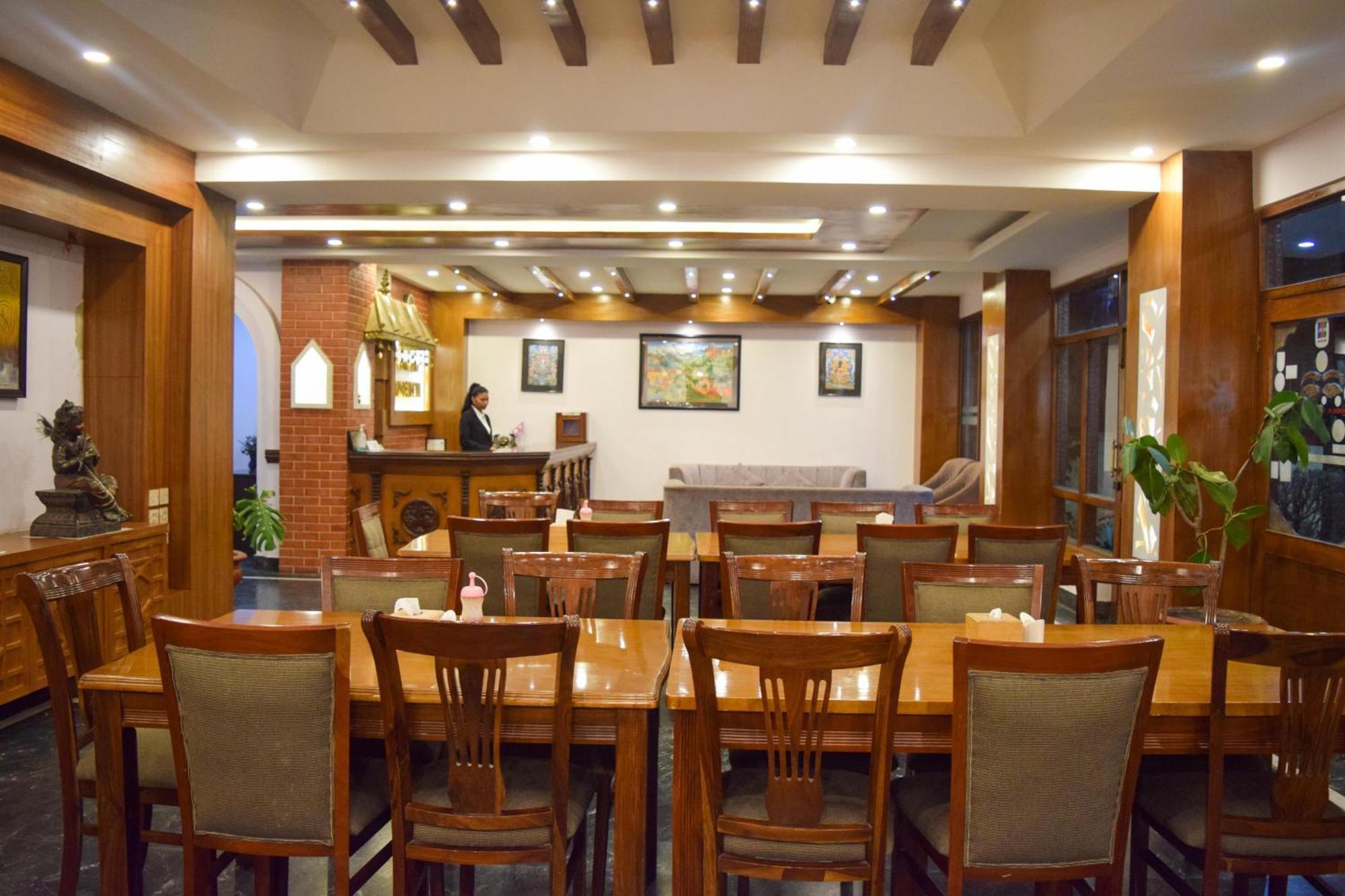 Kathmandu Prince Hotel Bagian luar foto