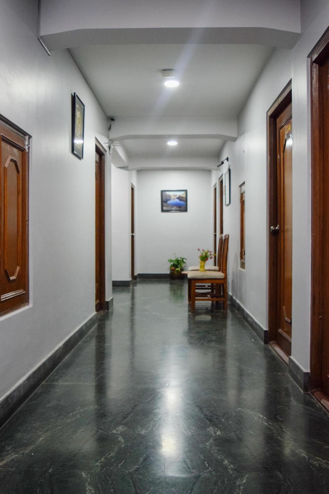 Kathmandu Prince Hotel Bagian luar foto