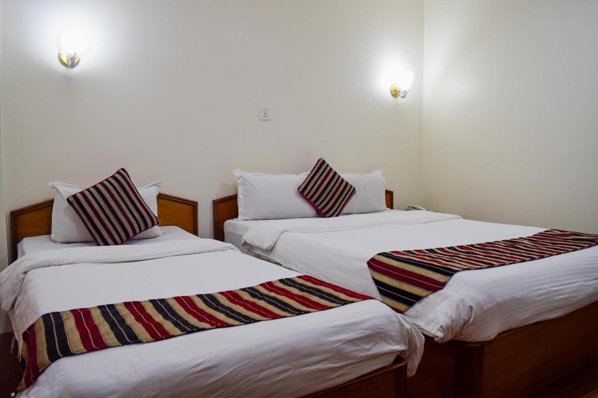 Kathmandu Prince Hotel Bagian luar foto