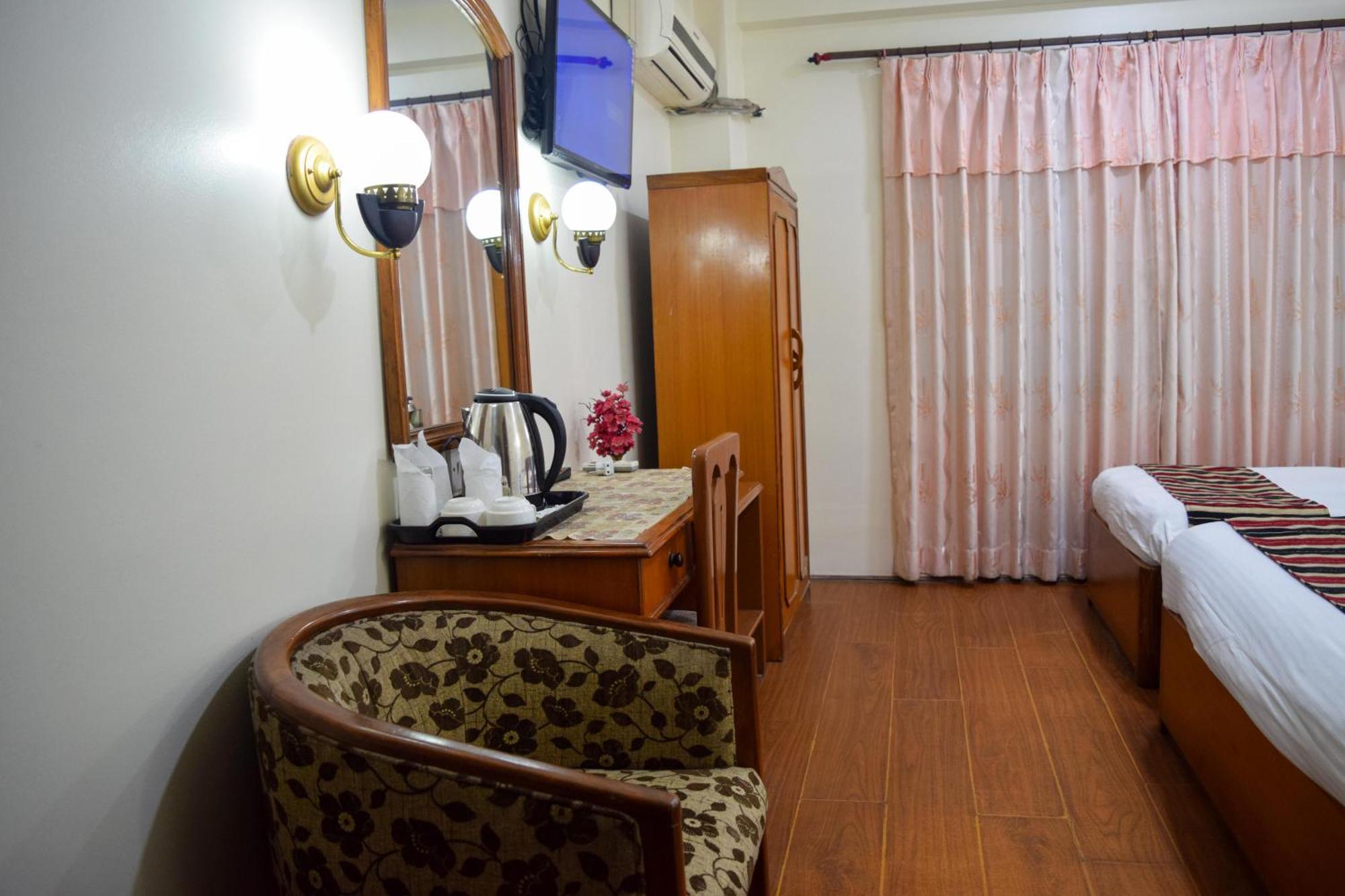 Kathmandu Prince Hotel Bagian luar foto