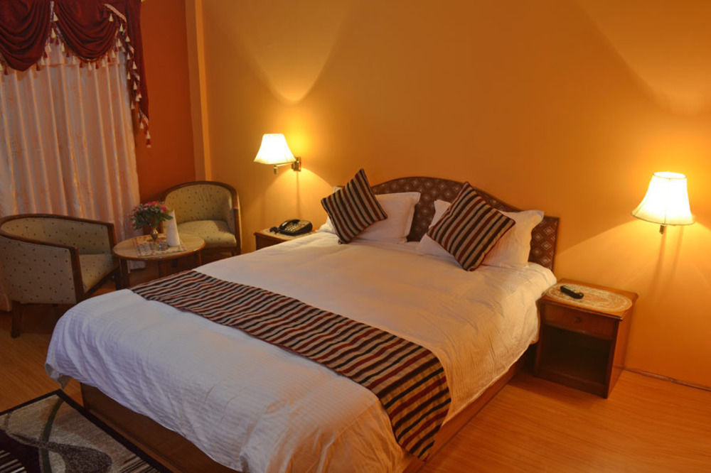 Kathmandu Prince Hotel Bagian luar foto