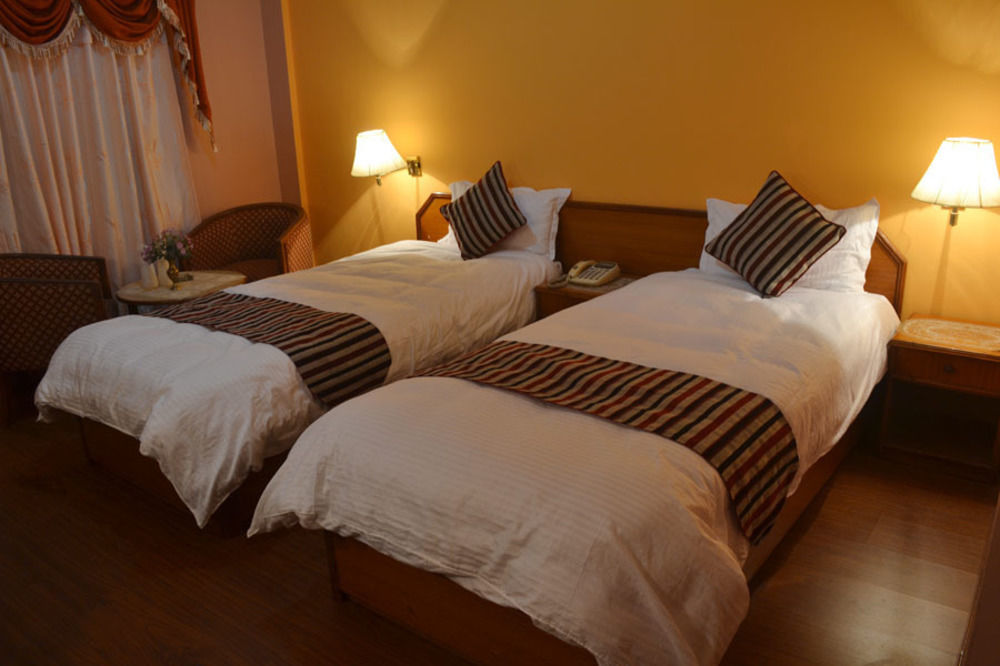 Kathmandu Prince Hotel Bagian luar foto