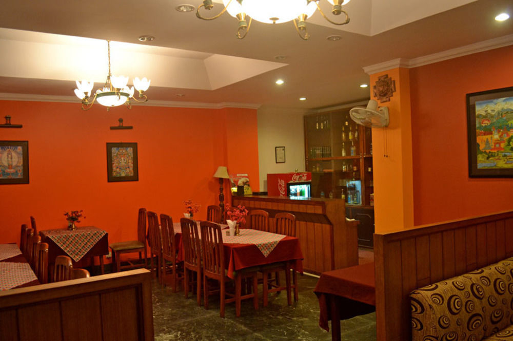 Kathmandu Prince Hotel Bagian luar foto