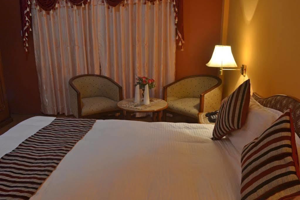 Kathmandu Prince Hotel Bagian luar foto